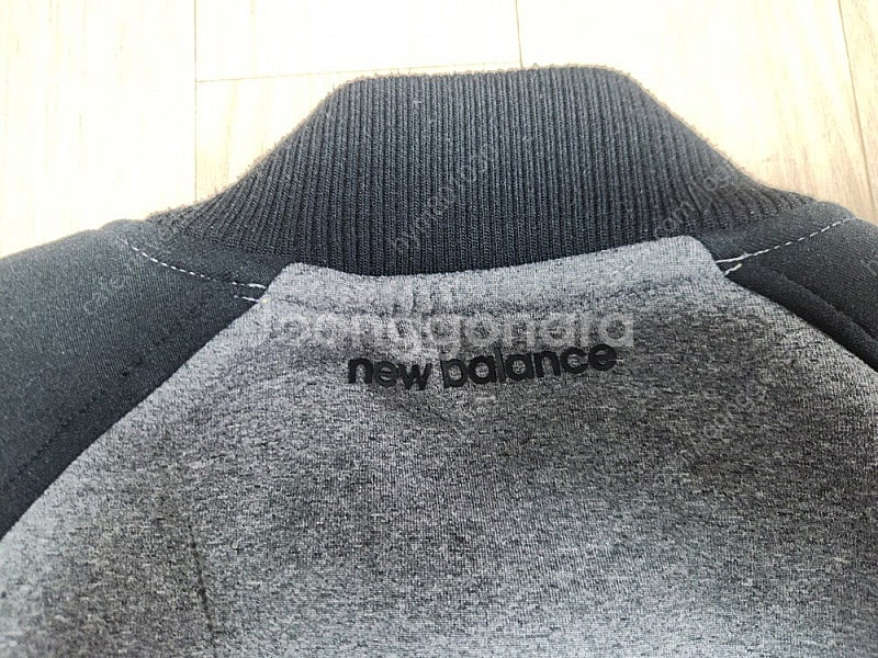 뉴발란스 야구점퍼 사이즈 95 판매합니다.--4