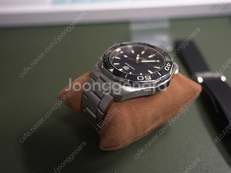 태그호이어 아쿠아레이서 300 쿼츠 43mm--2