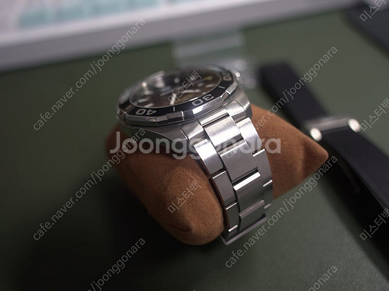 태그호이어 아쿠아레이서 300 쿼츠 43mm--8