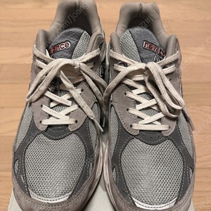뉴발란스 990 V3 270 사이즈