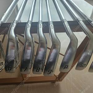 브리지스톤 v300 8세대 아이언팝니다