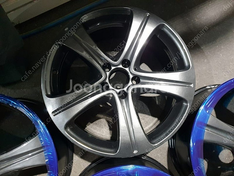 18인치 벤츠 E220D 정품 휠 한대분 50만원--0