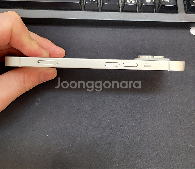 아이폰14 화이트 128GB 상태좋은 중고45만팝니다.--6