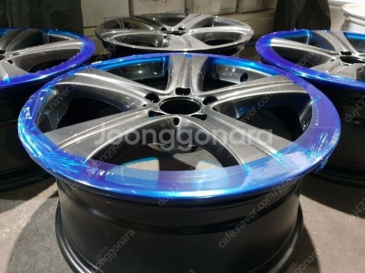 18인치 벤츠 E220D 정품 휠 한대분 50만원--3