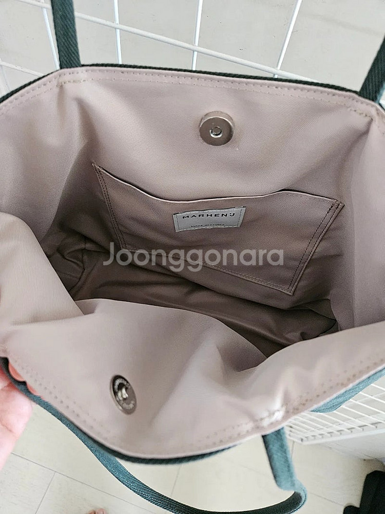 [새상품] 마르헨제이 여성가방 카일라숄더백 라지 그린색...--4