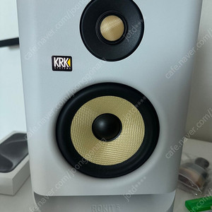 krk rokit5 g4 화이트 판매합니다