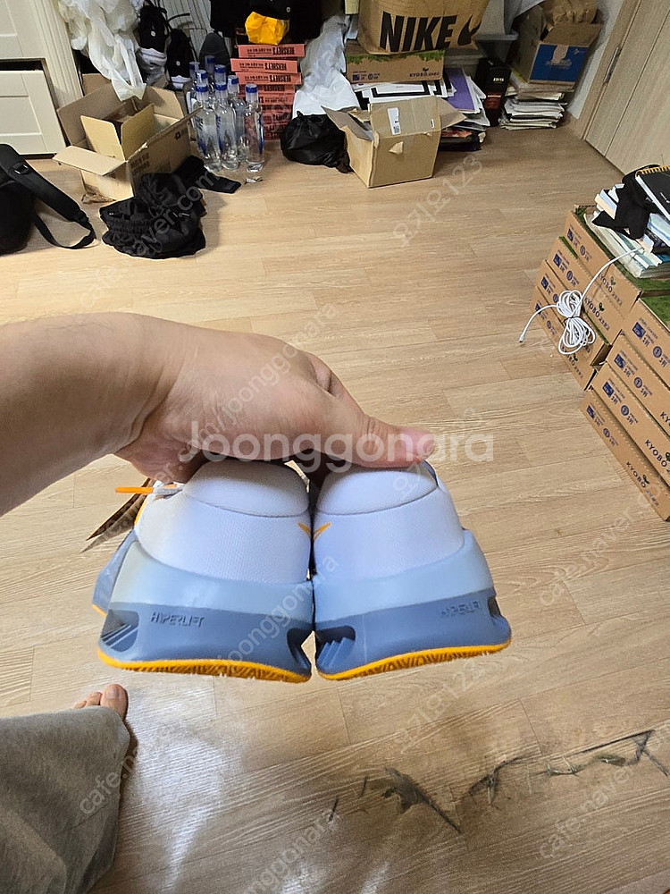 나이키 메트콘9 연한회색 275 새상품 82000원팜--3