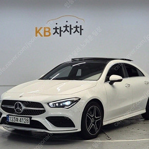 벤츠 CLA 중고 벤츠 CLA클래스 중고 흰색 2021년식 36,340km CLA 250 4MATIC 중고차직거래카페