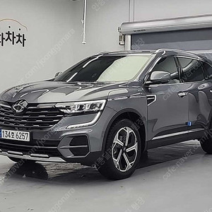 7,705 km QM6 중고 더뉴 QM6 중고차 2.0 LPe RE 2WD 중고차시세가격 회색