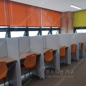 (상태깔끔) 학원책상 , 이벤트 독서실칸막이 있어요