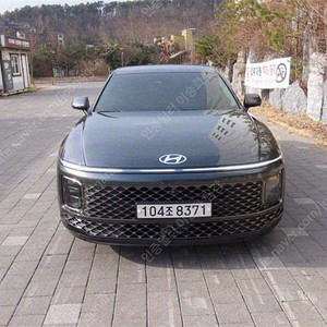 19,661 km 그랜저 중고 가격 GN7 중고 가솔린 2.5 2WD 캘리그래피 중고차거래카페 회색