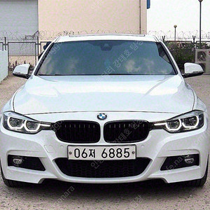 BMW 3시리즈 중고 BMW 중고 BMW 3시리즈 중고차 할부가능 흰색 2018년식 59,249km 330i M 스포츠 쉐도우 가성비 좋은 중고차