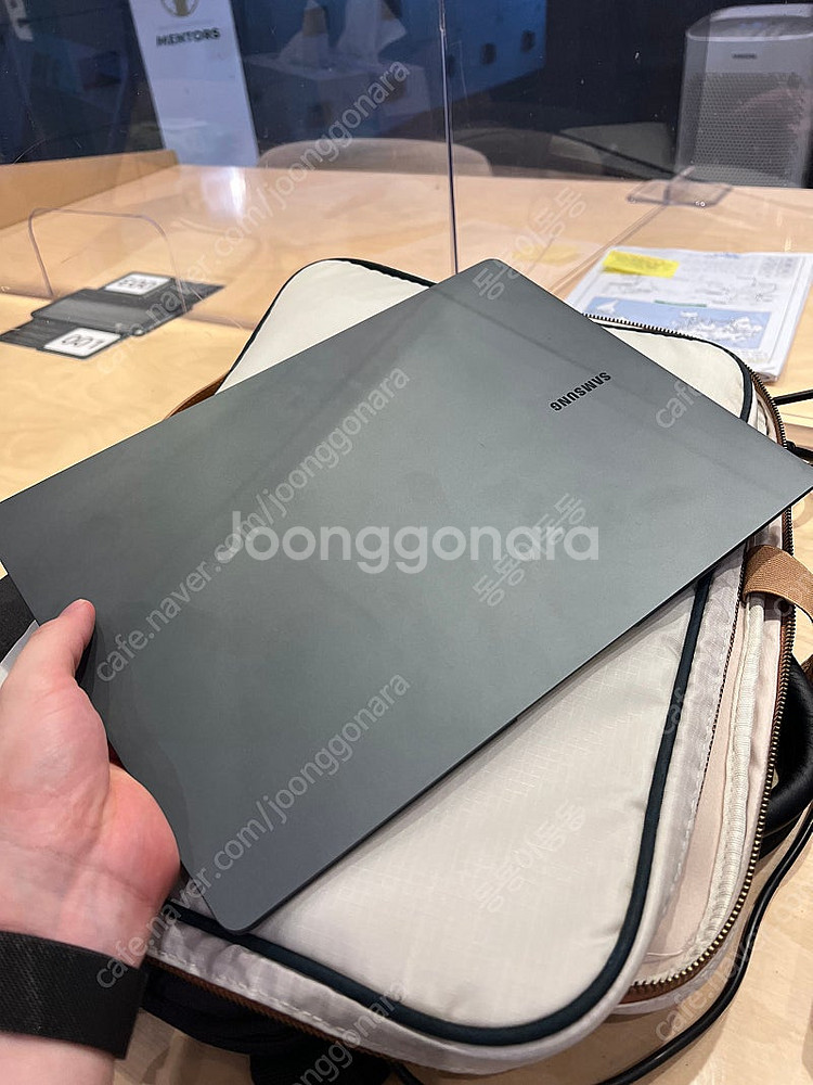 삼성 갤럭시북3프로 14인치 NT940XFT-A51AG--1
