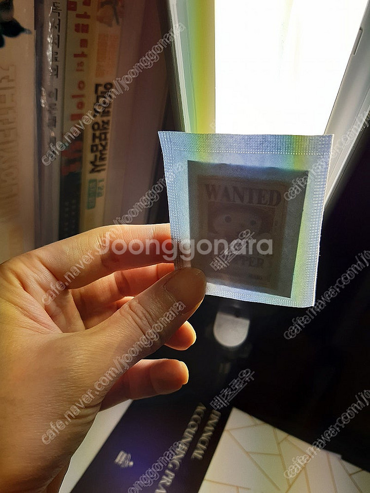 홈플러스 원피스빵 현상금수배지 미개봉 띠부띠부씰 나미,...--2
