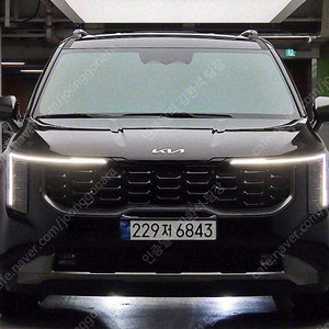 기아 더뉴 카니발 중고 가격 중고 카니발 2024년식 12,697km HEV 9인승 시그니처 수원중고차