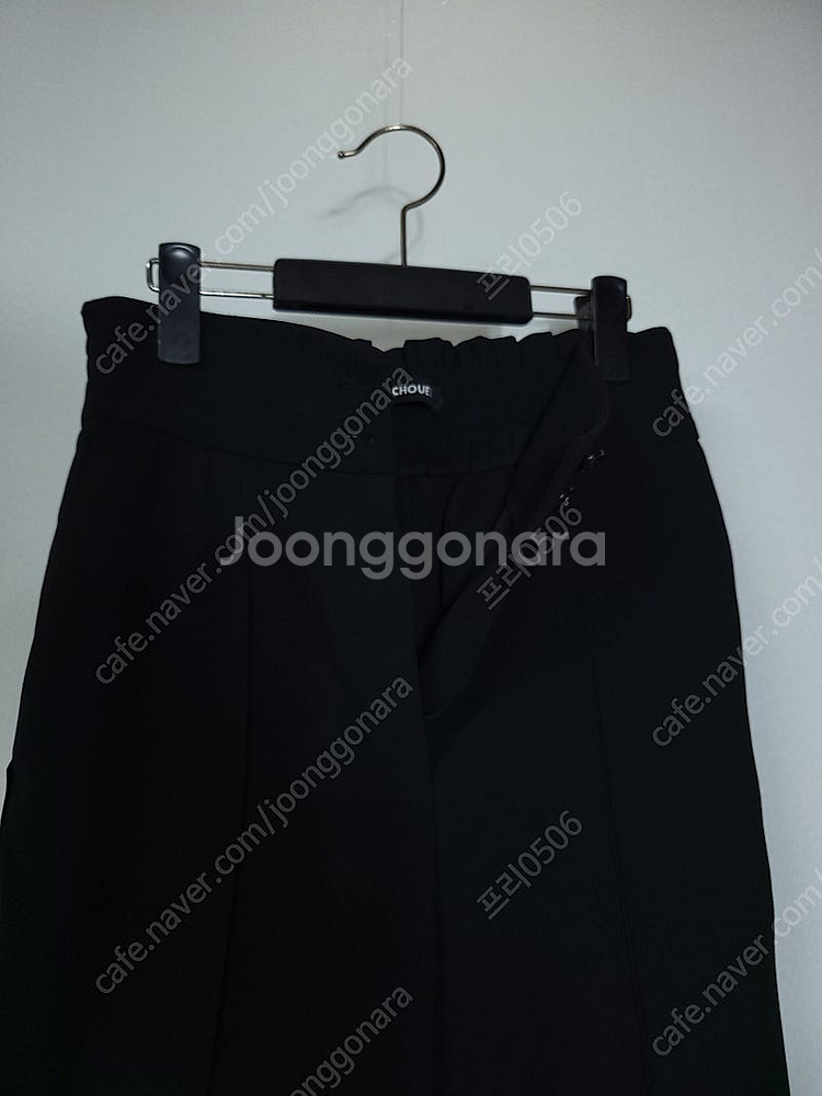 럭키슈에뜨 22ss 세미배기핏 밴딩 팬츠 36사이즈--4