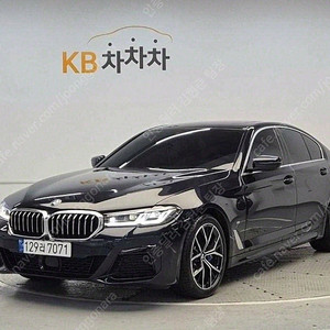 BMW 5시리즈 중고 BMW 중고 5시리즈 중고차 할부 검정색 2023년식 0km 530i xDrive M 스포츠 개인사업자 차량구매