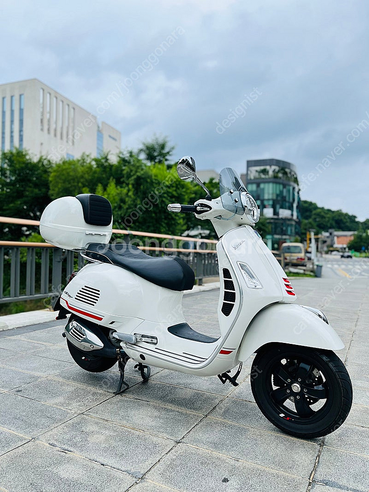 22년식 VESPA GTS 300 SUPER SPORT...--0