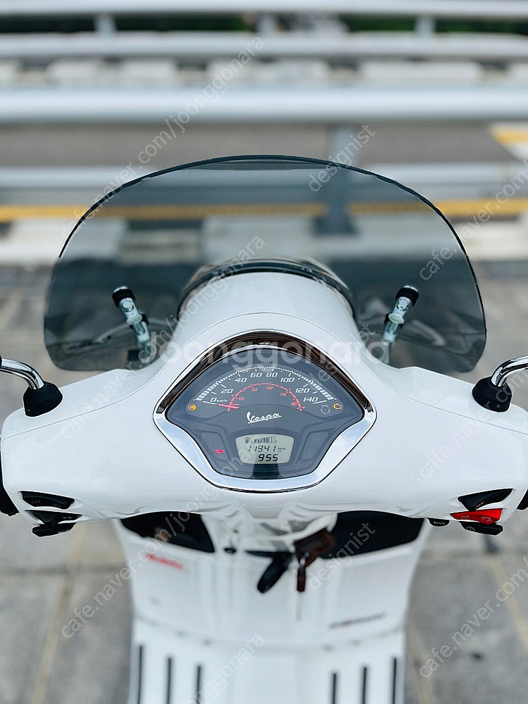 22년식 VESPA GTS 300 SUPER SPORT...--6