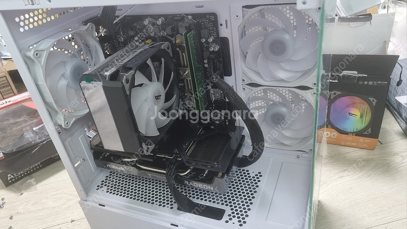 [부산]i5 14400f rx 9060 xt 컴퓨터 팝...--1