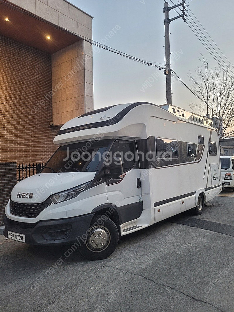 (급매)2021년식 이베코풀옵션 캠핑카--0