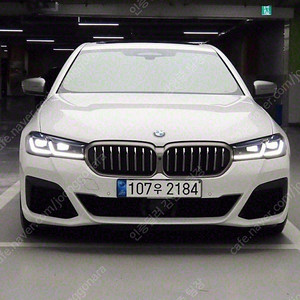 BMW 5시리즈 중고 BMW 중고 5시리즈 중고차 할부 진주색 2021년식 13,499km M550i xDrive 싼 중고차
