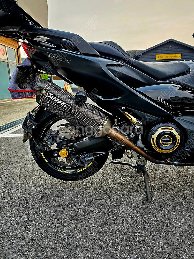 20년 티맥스 690만원 급매합니다--9