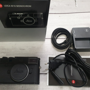 라이카 LEICA M10 모노크롬 M246 모노크롬 M9 모노크롬 주미룩스 35.4 50.4 apo 50mm 주미크론 35.2 28녹티50.2 R50.2 R35-70엘마릿21 비조