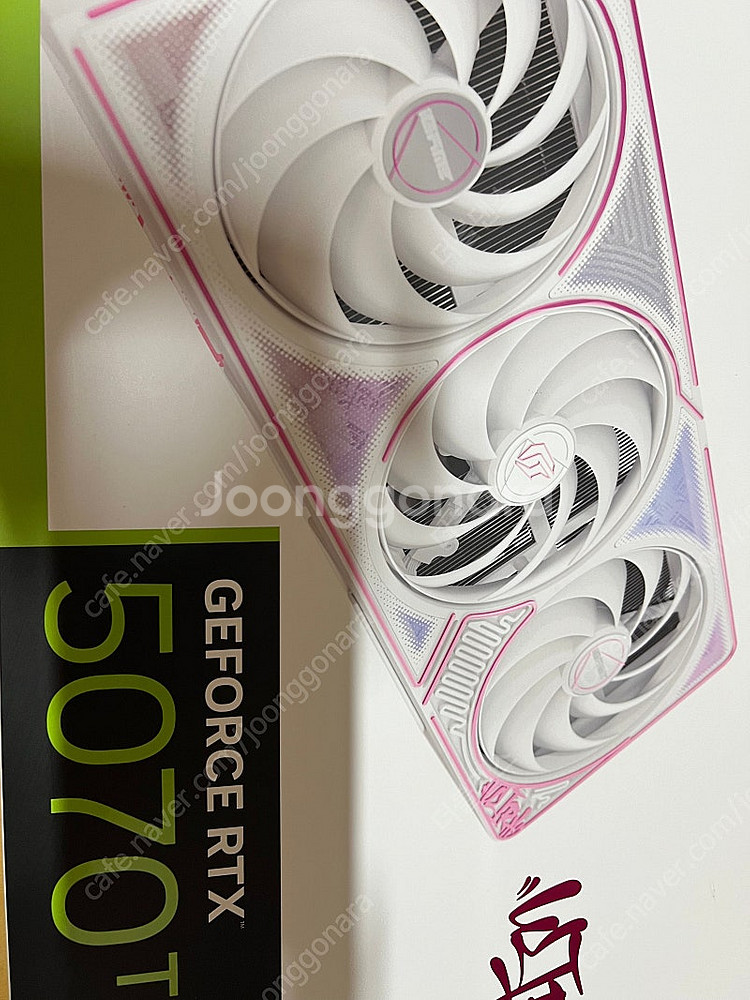 컬러풀 rtx 5070ti ultra oc white ...--0