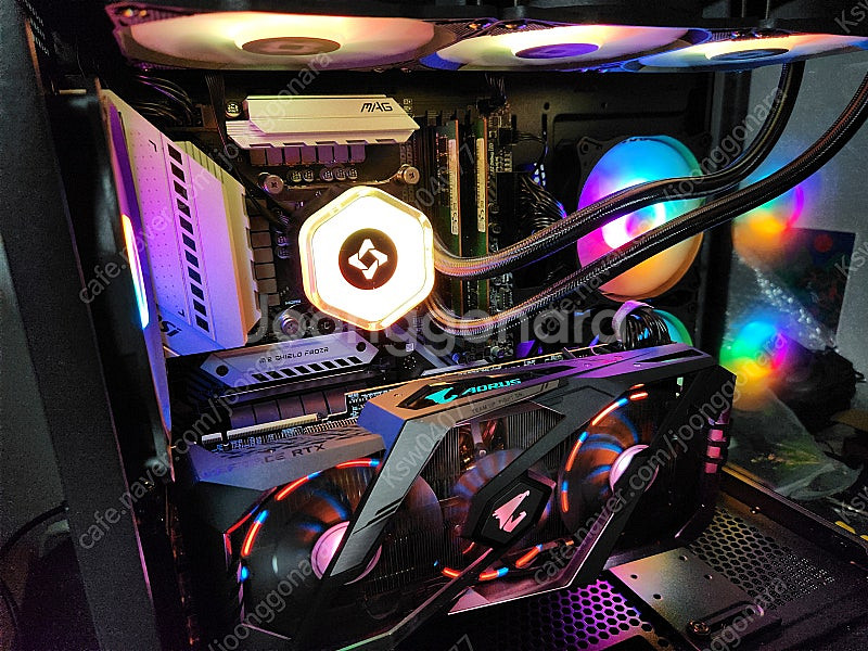 광주) i7 10700 RTX2080TI 어로스 게이밍...--2