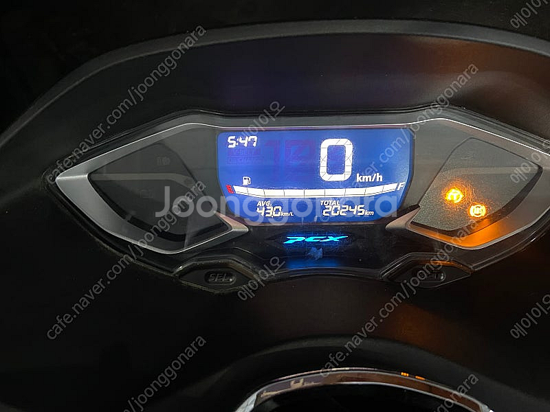 22년식 PCX ABS 올순정 멧블랙 출퇴근용 2만키로--0