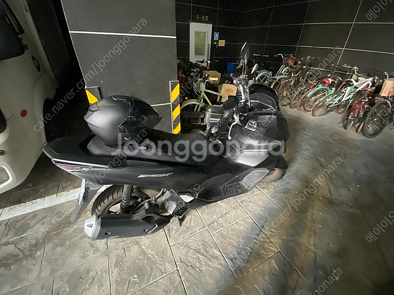 22년식 PCX ABS 올순정 멧블랙 출퇴근용 2만키로--1