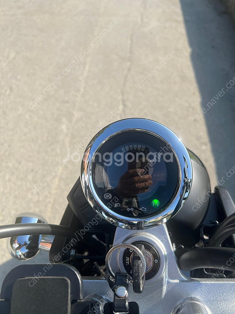 22년식 몽키125 블랙 190km 주행 신차급 팝니다...--0