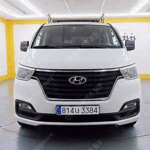 스타렉스 5밴 중고 더 뉴 그랜드 스타렉스 중고 흰색 2020년식 8,674km 2WD 밴 5인승 개인사업자 차량구매