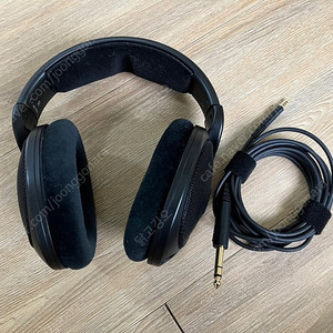 젠하이저 HD 560S 팝니다. (+애플 비디오 젠더)