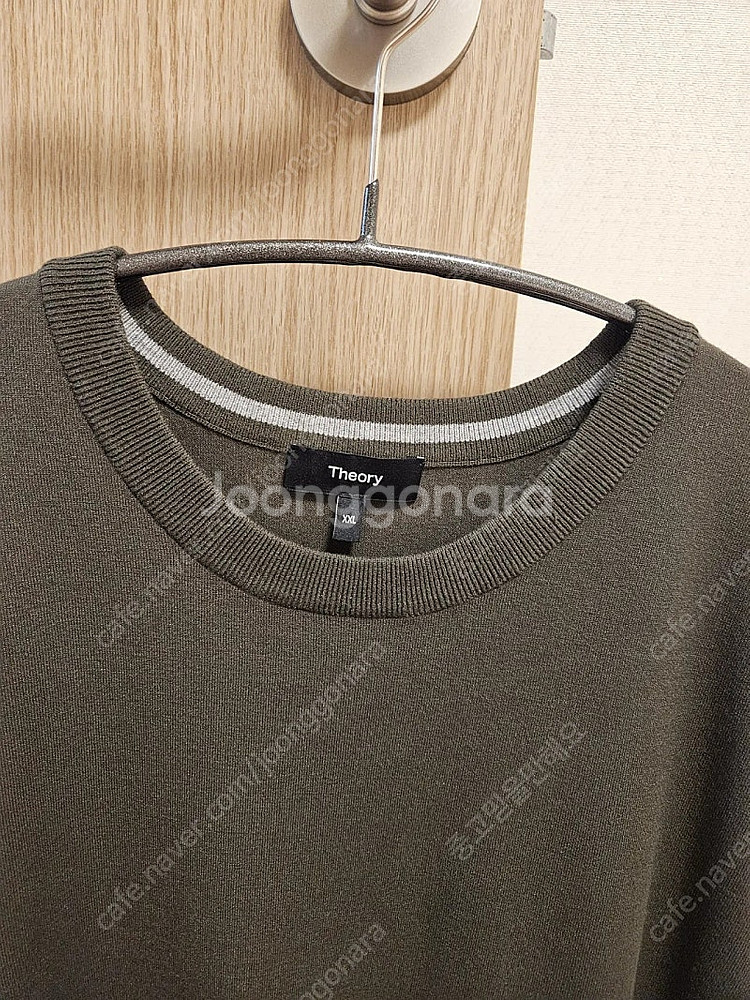 띠어리 / 24 SS 고리스 반팔 니트 카키 / 2xl--2