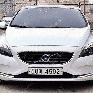 볼보 V40 중고 볼보 중고 흰색 2015년식 53,329km D2 중고자동차