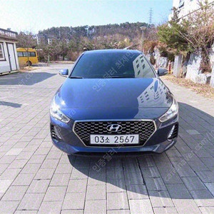 현대 i30 중고 i30 파란색 2018년식 45,327km 1.6 터보 스포츠 프리미엄 사회초년생 중고차