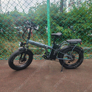 750키로밖에 안탄 자토바이타이어 titan750 전기자전거 팜