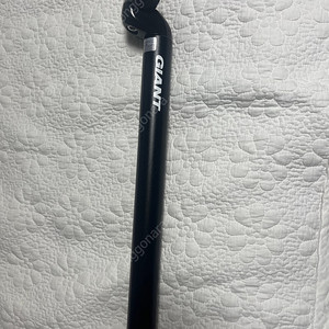 자이언트 싯포스트 알루 정품 30.9×375mm 신품급 판매합니다