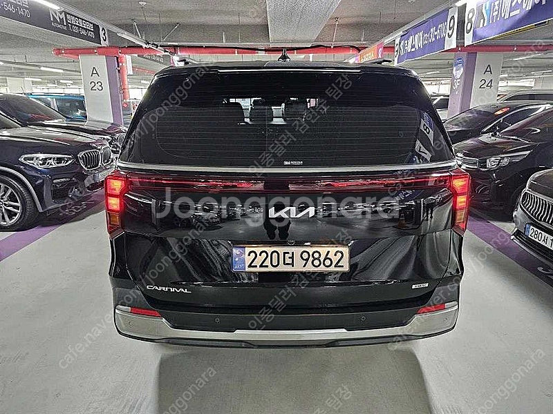 기아 더뉴 카니발 중고 가격 중고 카니발 검정색 202...--7