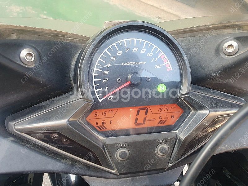 Cbr125r 16년식 19xxxkm 190만 팝니다--5
