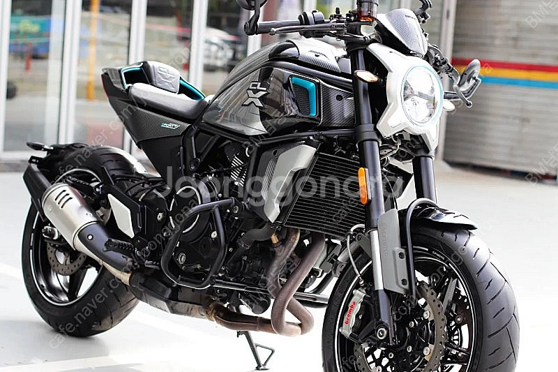 clx700 스포츠 CFMOTO 2023년식 ABS모델...--8