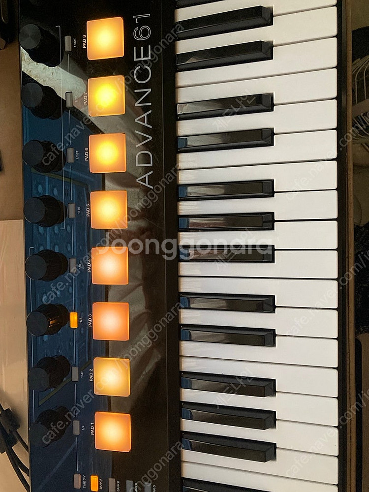 akai advance 61 마스터 건반 싸게 15만에...--0