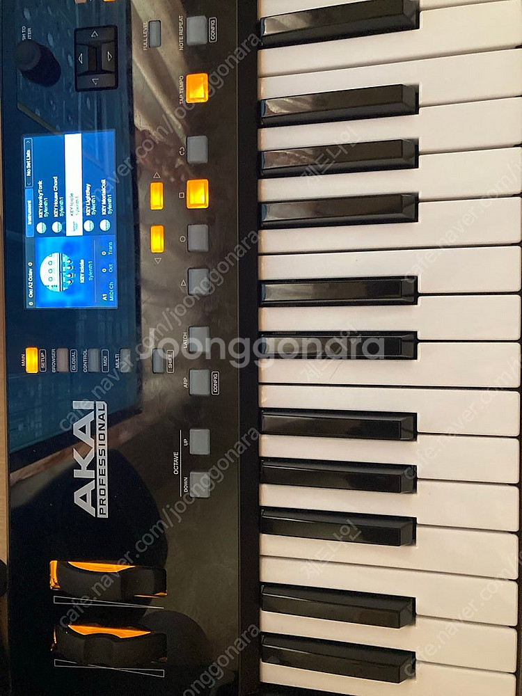 akai advance 61 마스터 건반 싸게 15만에...--1
