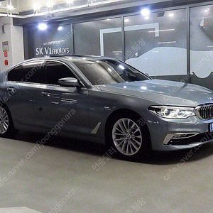 BMW 5시리즈 중고 5시리즈 중고차 할부 BMW 520D 중고 회색 2018년식 87,949km 520d 럭셔리 플러스 자동차 중고