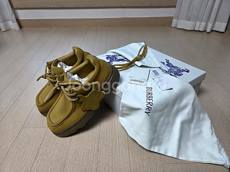 [정품] 버버리 23FW 남성 클리퍼 누벅 레이스업 로...--0