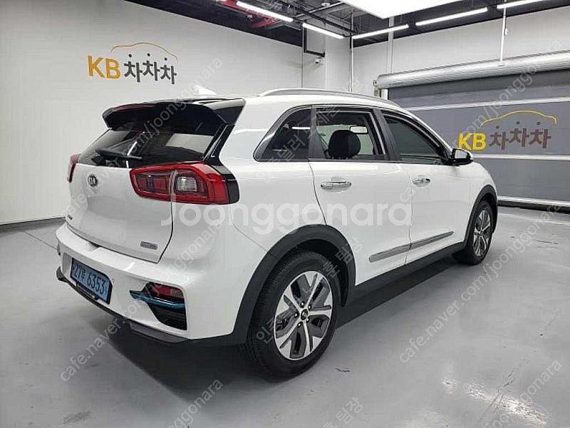 기아 니로 중고 니로 중고차 흰색 2019년식 노블레스...--3