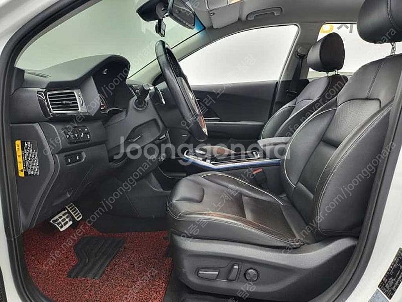 기아 니로 중고 니로 중고차 흰색 2019년식 노블레스...--9