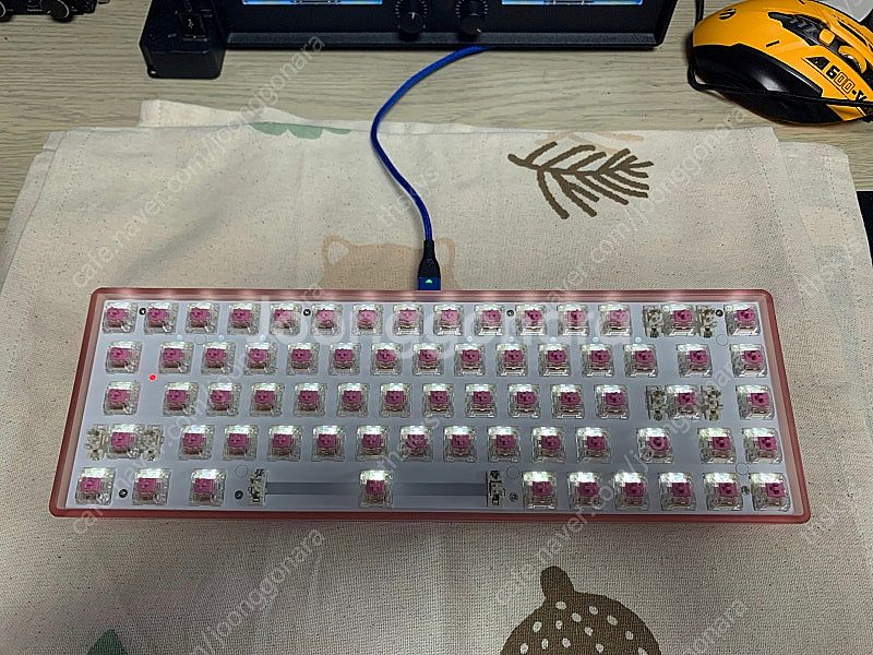 Novice 68 65배열 키보드 판매합니다.--2